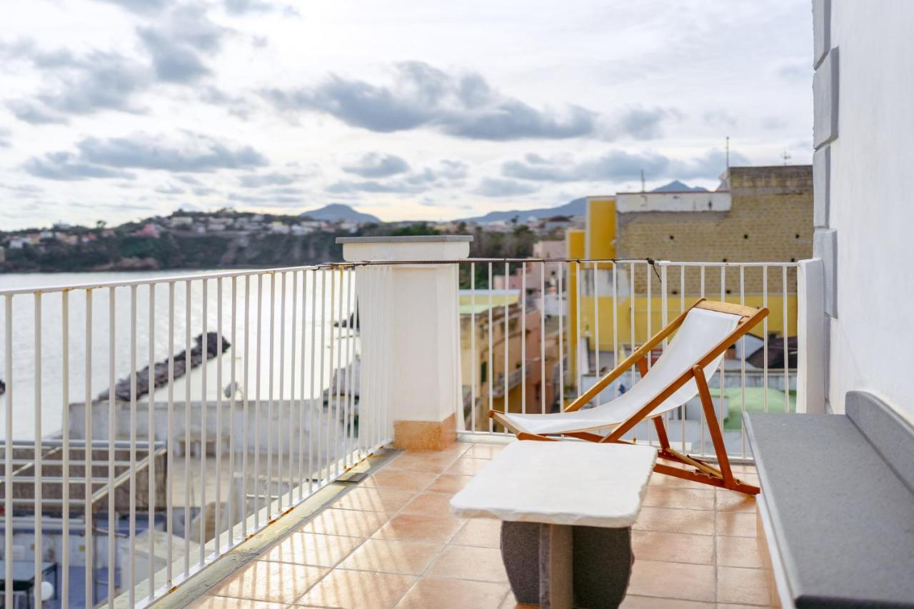 Torretta Corricella- Punta Pizzaco Lägenhet Procida Exteriör bild